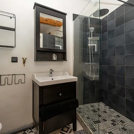 Charmant Duplex Au Coeur Du Vieil Antibes 昂蒂布