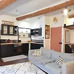 Charmant Duplex Au Coeur Du Vieil Antibes Antibes